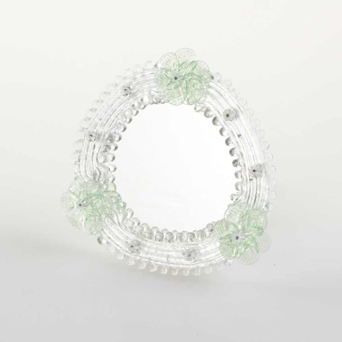 Elegante specchio artigianale da tavolo "Fresia" con riflessi Argento e dettagli floreali di colore verde
