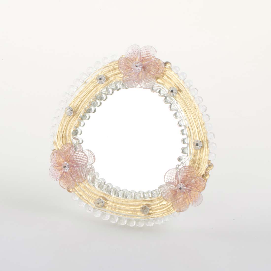 Elegante specchio artigianale da tavolo "Fresia" con riflessi Oro e dettagli floreali di colore rosa